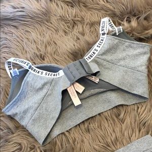 Victoria's Secret Intimates & Sleepwear - Matching Victoria’s Secret Bra and Panties set Victoria's Secret Intimates & Sleepwear - Matching Victoria’s Secret Bra and Panties set
